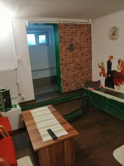 Moss'S Cave Apartment Timisoara Ngoại thất bức ảnh